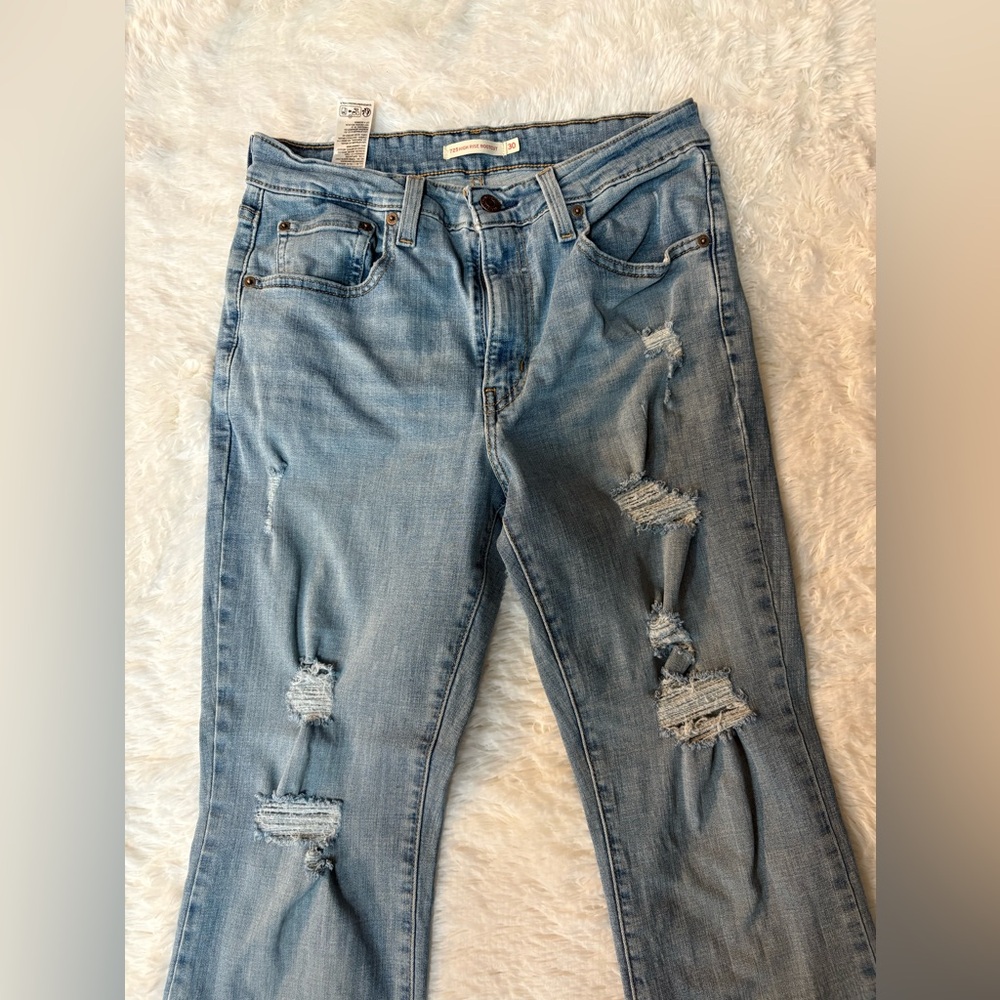 725 High Rise Bootcut Levi’s W30 L32